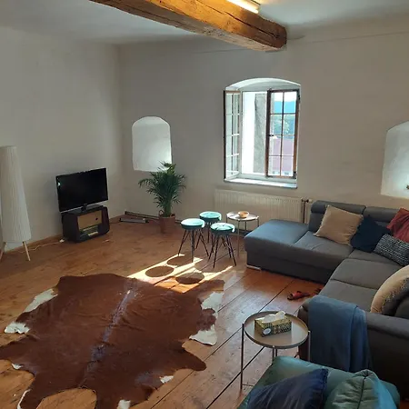 Relaxing Days At Renaissance Castle - 2br